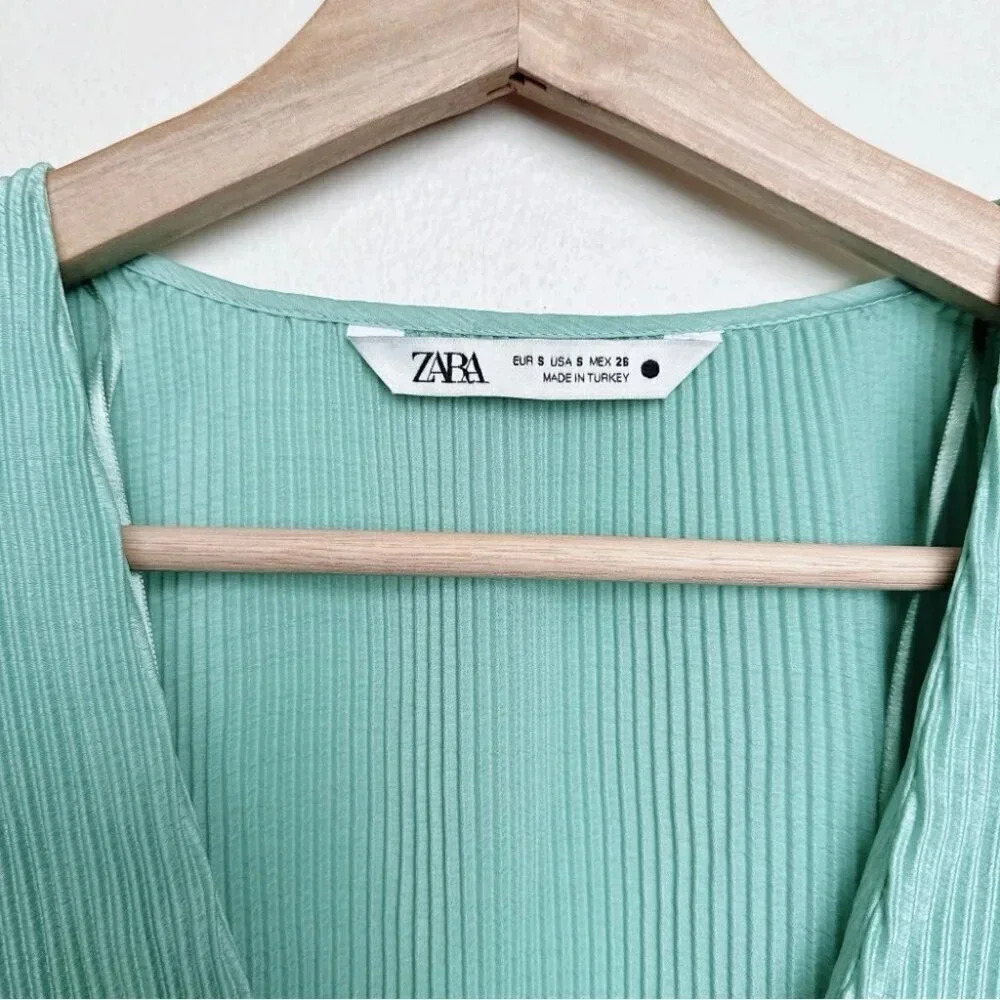 Zara Womens Size Small Pleated Green Button Blouse - Picture 10 of 14